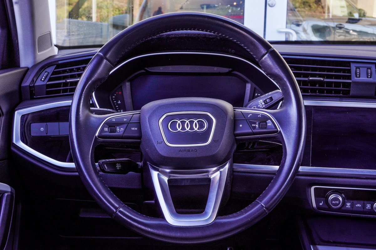 Used 2019 Audi Q3 2.0T Premium image 13
