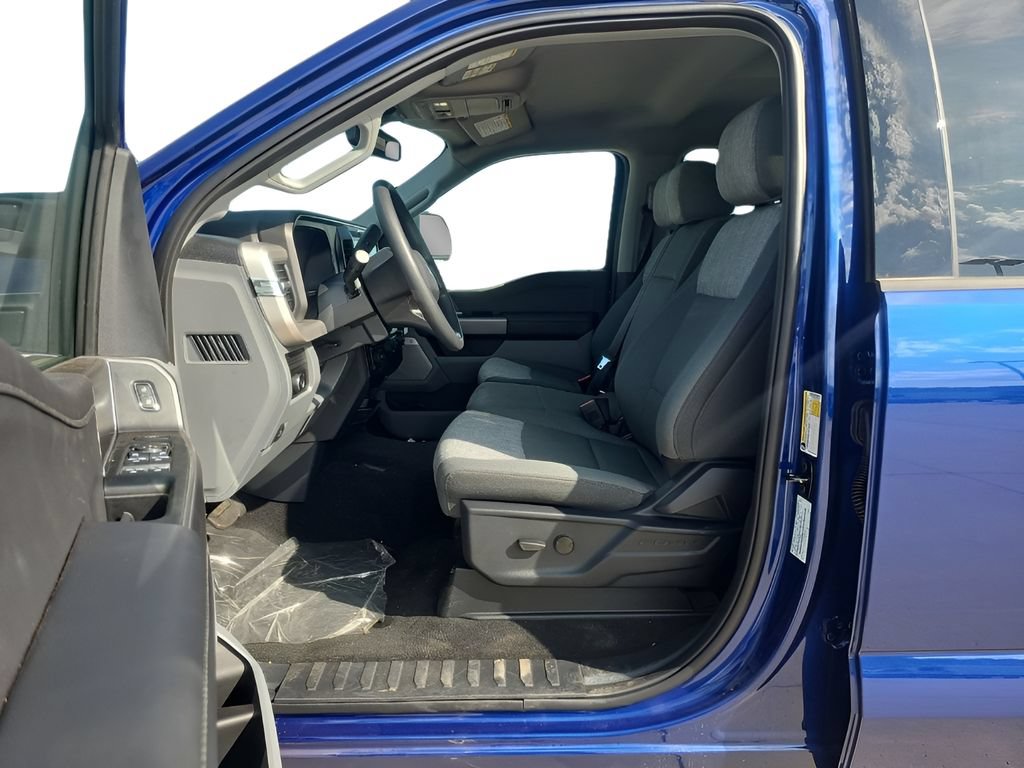 New 2026 Ford F350 XLT w/ XLT Premium Package AWD/4WD image 9