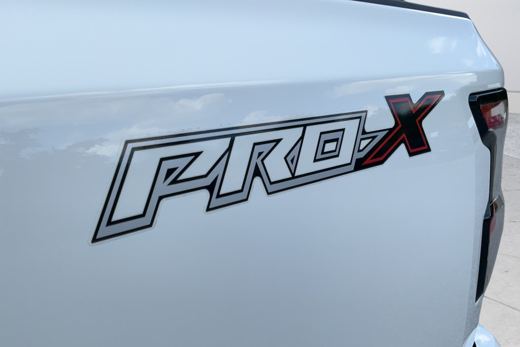 Used 2023 Nissan Frontier Pro-X w/ Tow Package RWD image 27