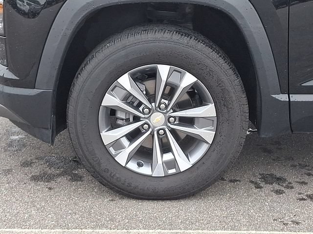 Used 2026 Chevrolet Equinox LT FWD image 8