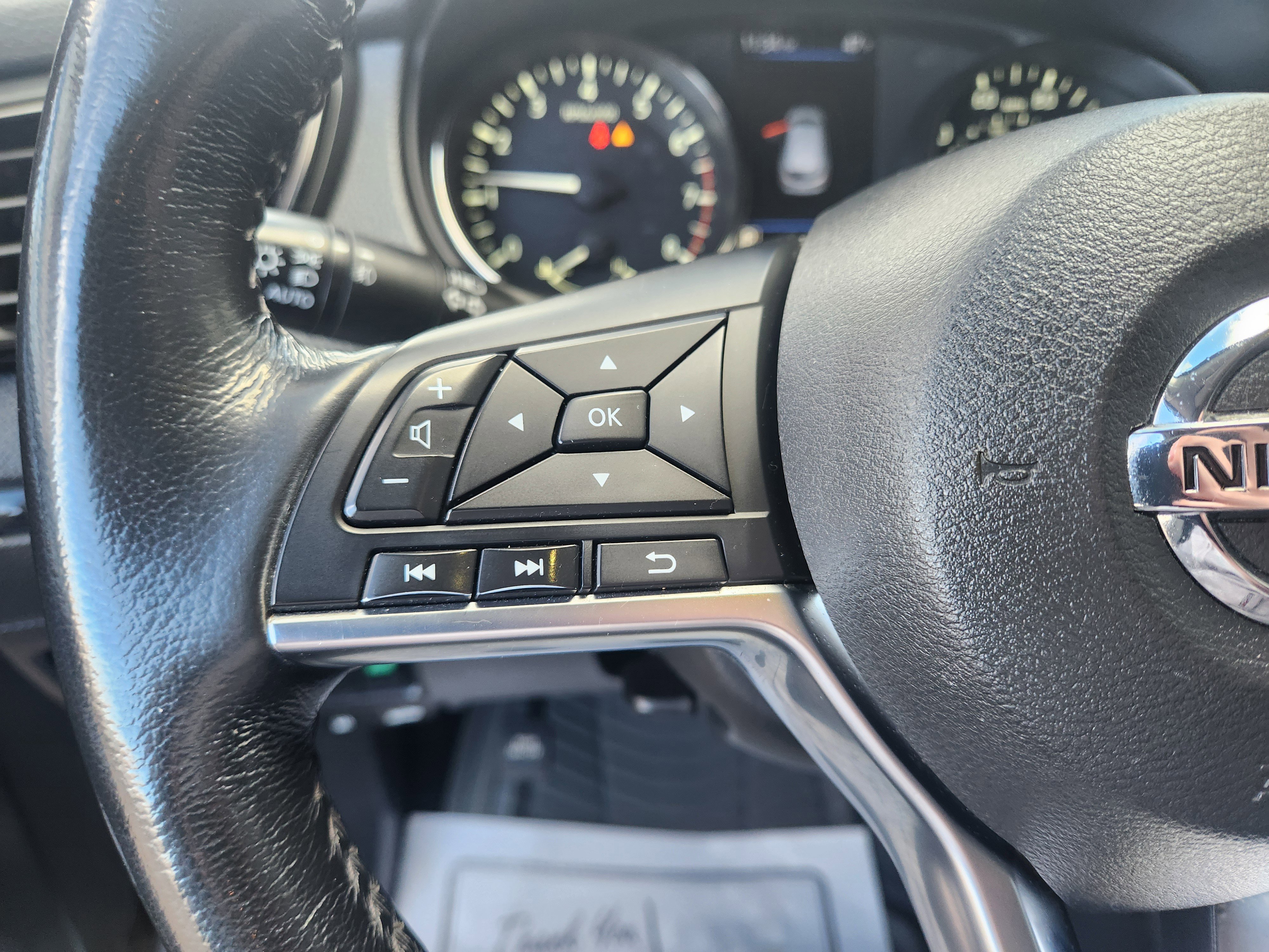 Used 2019 Nissan Rogue Sport SV w/ All-Weather Package image 19