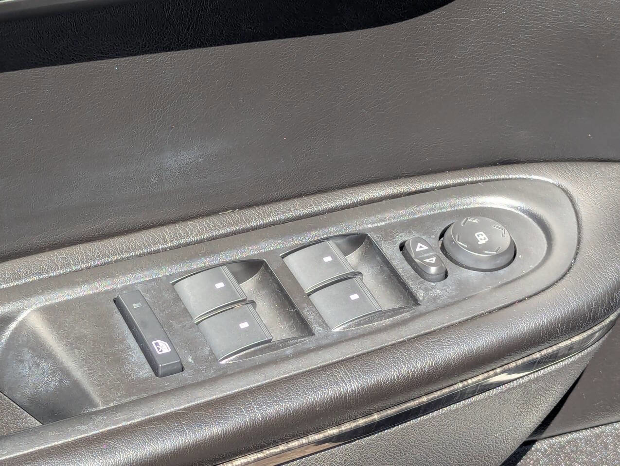 Used 2013 GMC Acadia SLT image 26