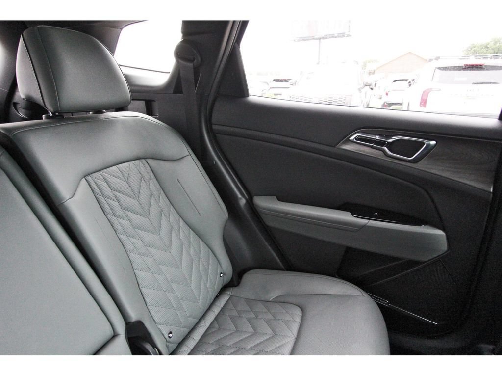 Certified 2024 Kia Sportage X-Pro Prestige AWD/4WD image 13