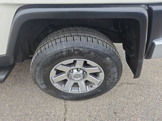 Used 2014 Toyota FJ Cruiser 4WD w/ Upgrade Package image 20