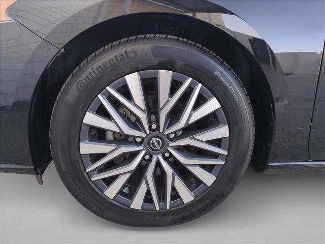 Used 2024 Nissan Altima 2.5 SV image 23