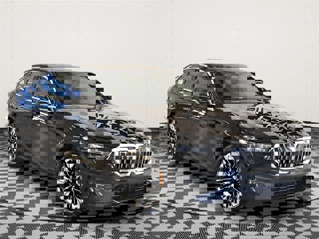 New 2026 BMW 530i xDrive w/ Premium Package