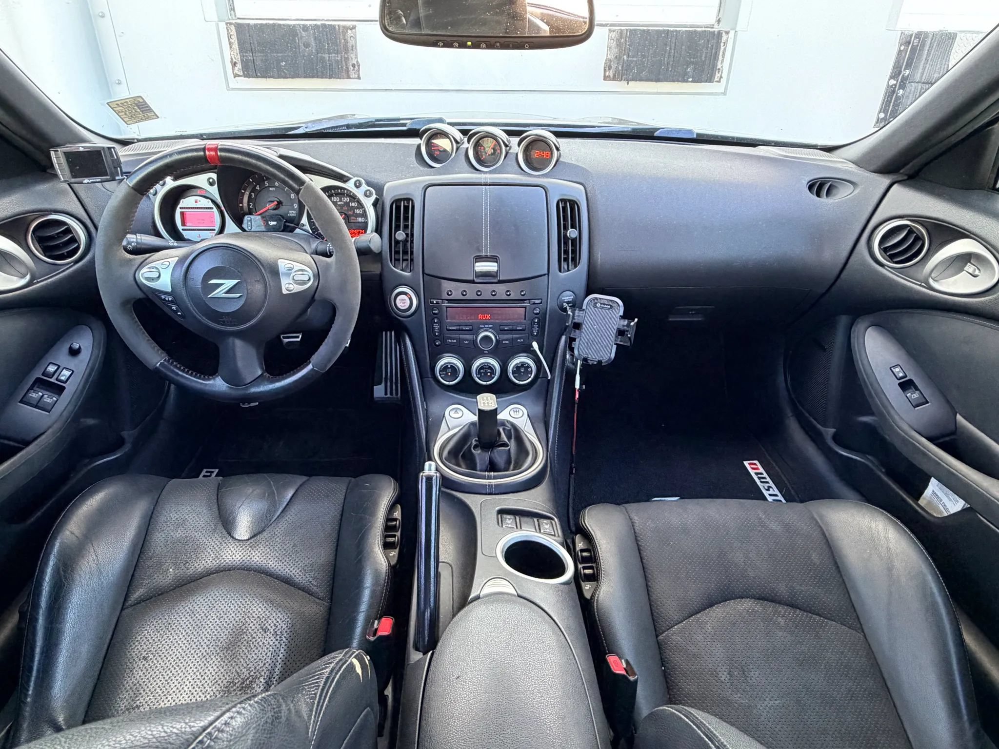 Used 2011 Nissan 370Z Touring w/ Sport Pkg RWD image 13