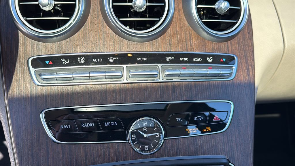 Used 2020 Mercedes-Benz C 300 4MATIC Sedan image 30
