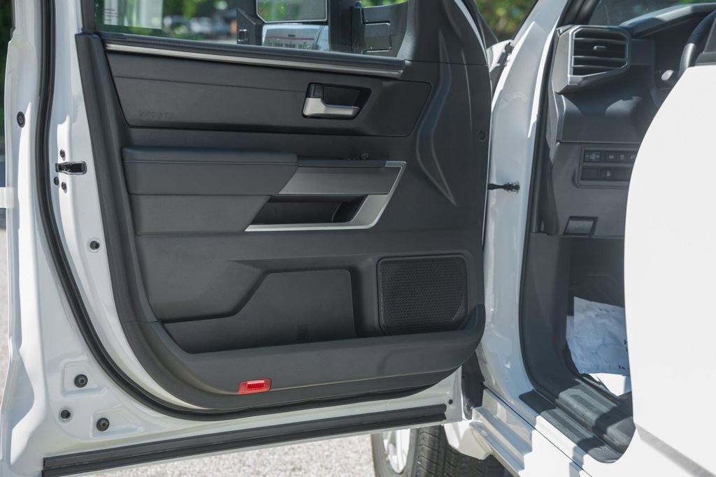 New 2026 Toyota Tundra SR5 AWD/4WD image 39
