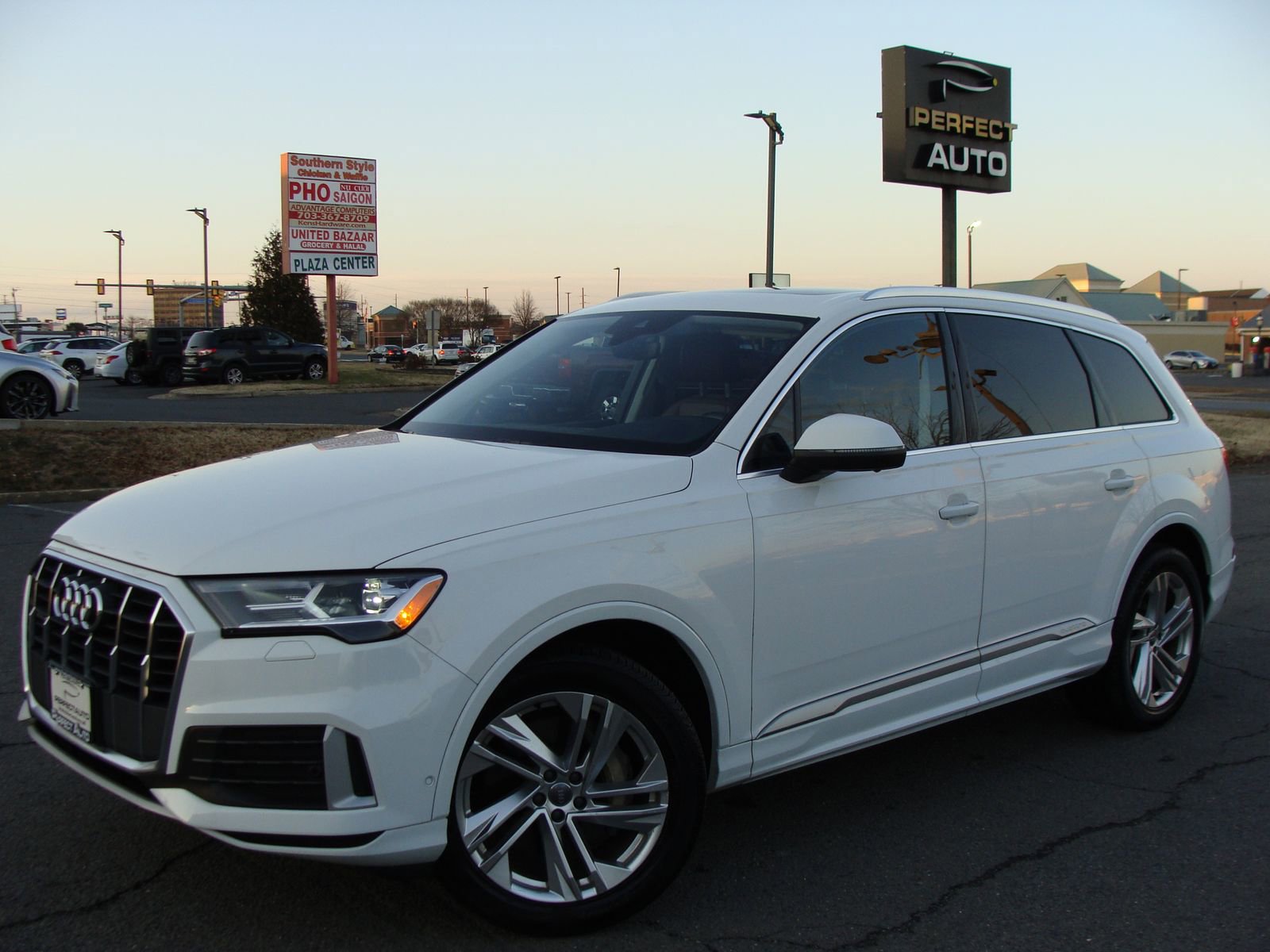 Used 2021 Audi Q7 2.0T Premium Plus w/ Premium Plus Package image 3