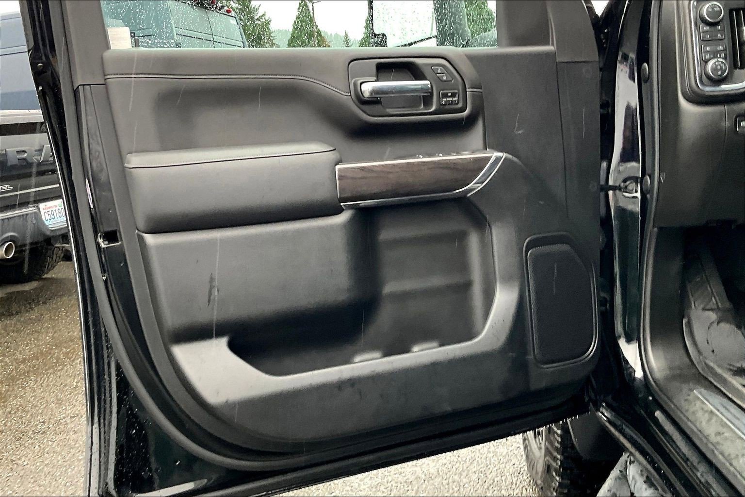 Used 2022 Chevrolet Silverado 2500 LTZ w/ LTZ Plus Package image 23