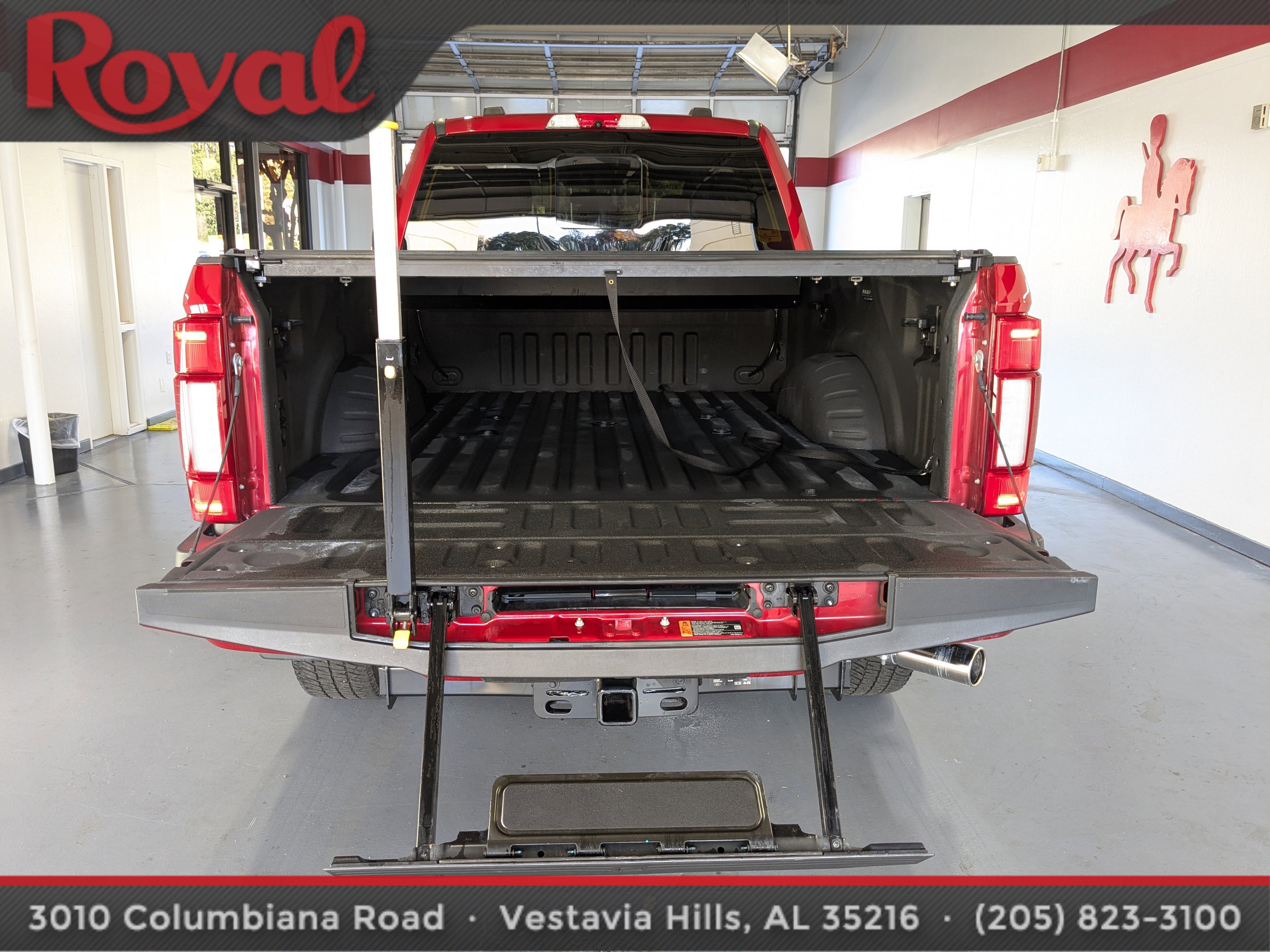 Used 2022 Ford F250 Platinum image 12