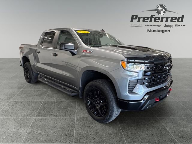 Used 2024 Chevrolet Silverado 1500 LT Trail Boss w/ Protection Package AWD/4WD image 1