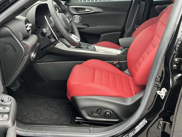 New 2024 Dodge Hornet R/T Plus w/ Tech Pack Plus w/o Parking AWD/4WD image 11