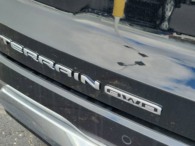 New 2026 GMC Terrain Denali w/ LPO, Floor Liner Package image 6