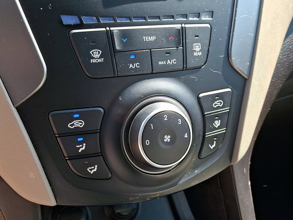 Used 2018 Hyundai Santa Fe Sport w/ Cargo Package AWD/4WD image 15