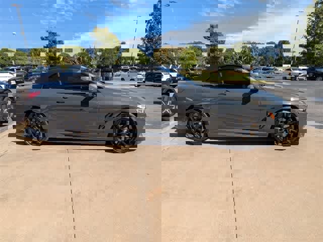 Used 2022 BMW M850i xDrive Convertible w/ Driving Assistance Package image 9