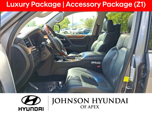 Used 2017 Lexus LX 570 4WD w/ Luxury Package image 3