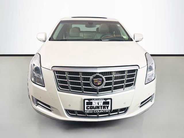 Used 2013 Cadillac XTS Luxury image 2