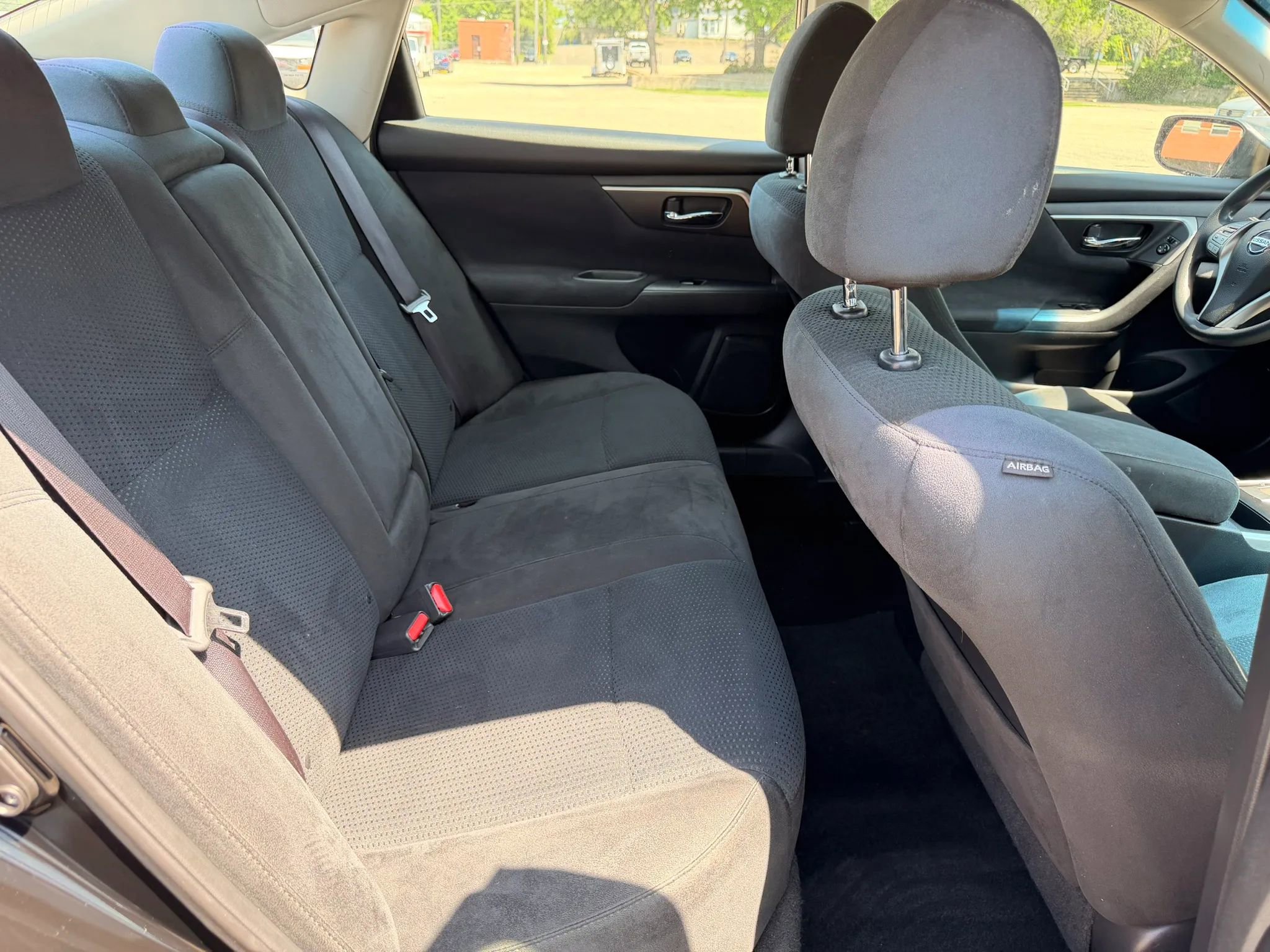 Used 2015 Nissan Altima 2.5 S w/ Power Driver Seat Package FWD image 18