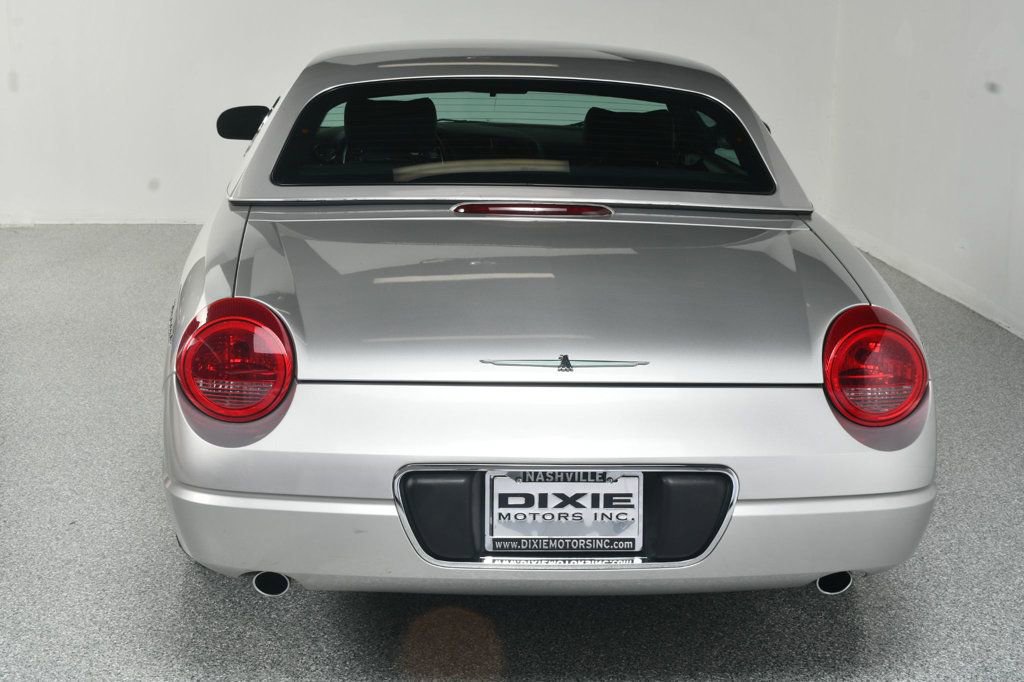 Used 2004 Ford Thunderbird RWD image 10
