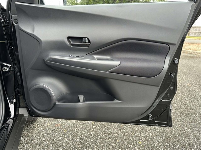 New 2025 Nissan Kicks Play S w/ Interior Electronics Package image 8