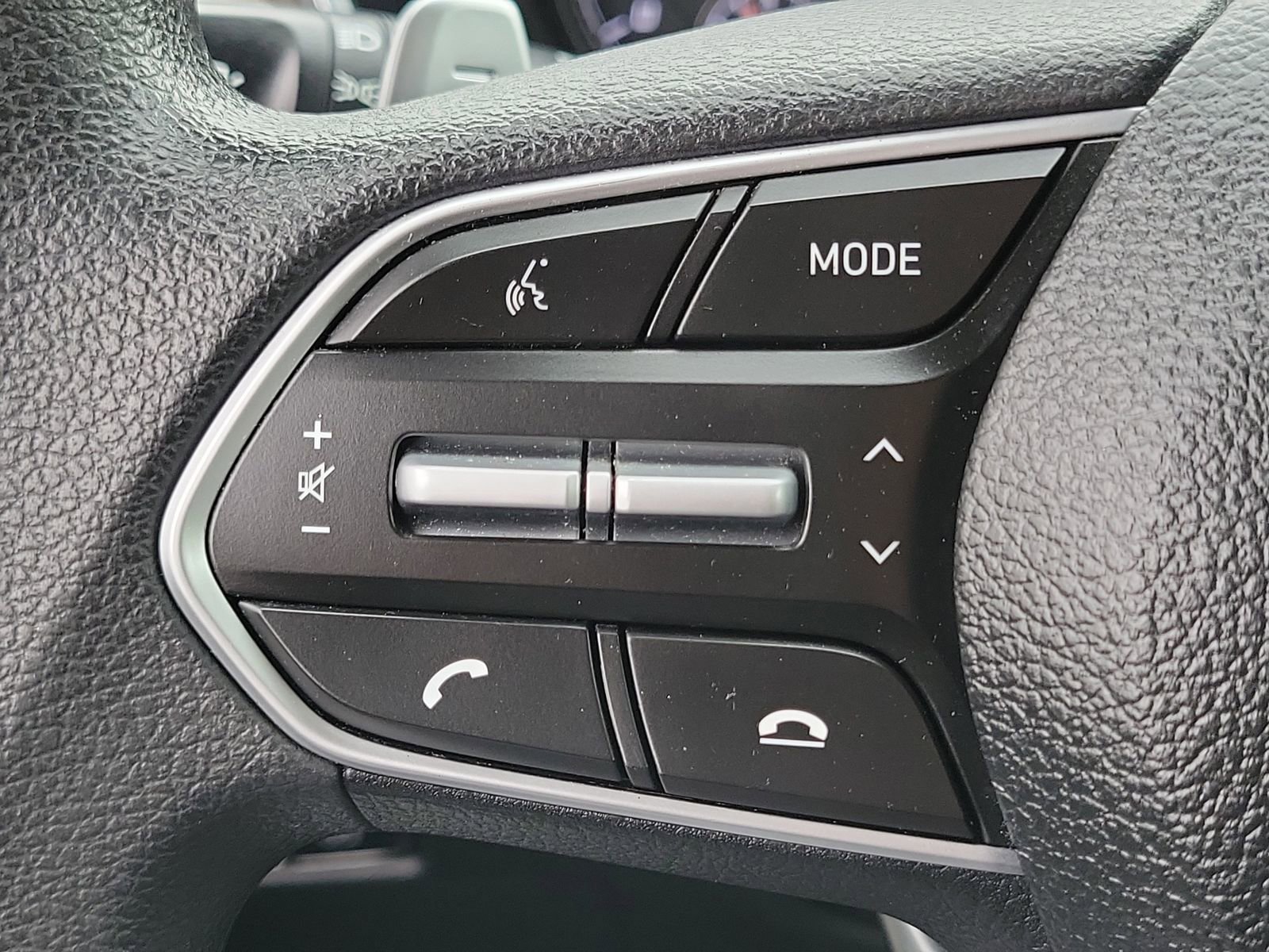 Certified 2022 Hyundai Santa Fe SEL image 8