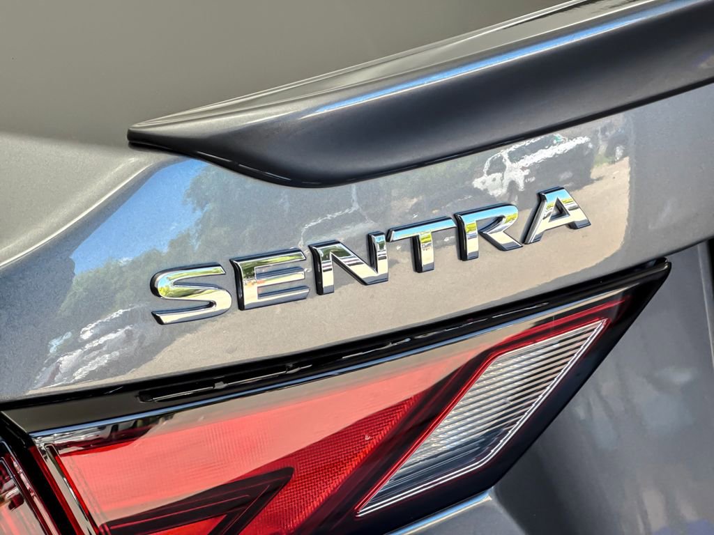 Used 2023 Nissan Sentra SR w/ Lighting Package FWD image 24