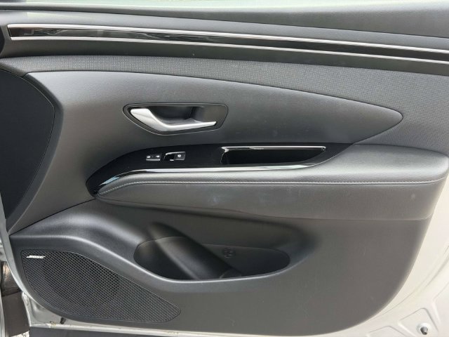 Used 2023 Hyundai Tucson Limited AWD/4WD image 10