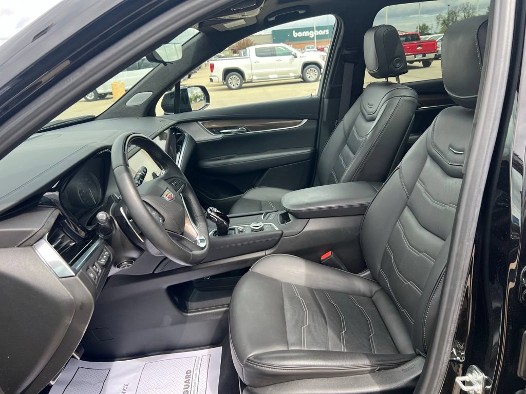 Used 2025 Cadillac XT6 Sport w/ Platinum Package AWD/4WD image 20
