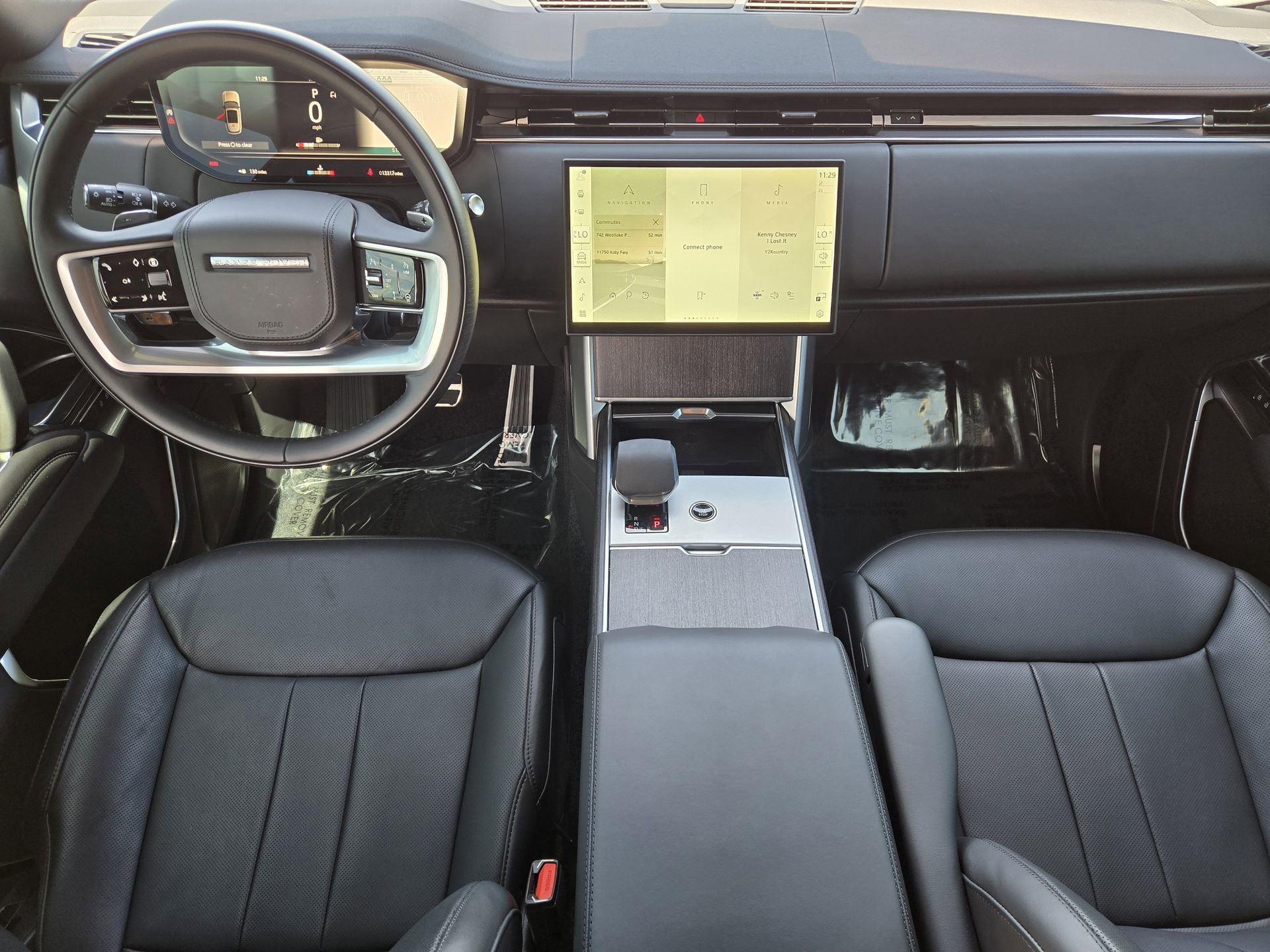Used 2025 Land Rover Range Rover SE AWD/4WD image 2