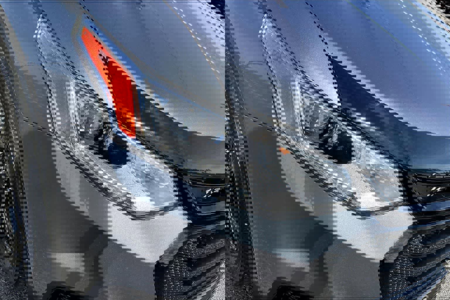 Used 2020 Chevrolet Traverse LS w/ LPO, Blackout Package AWD/4WD image 31