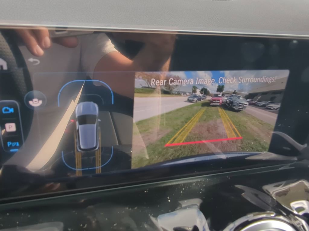 Used 2025 Mercedes-Benz GLA 250 image 7