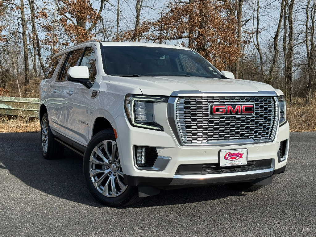Used 2024 GMC Yukon XL Denali image 12