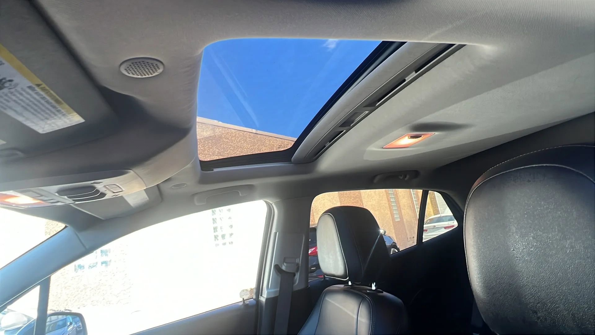 Used 2019 Buick Encore Essence FWD image 28