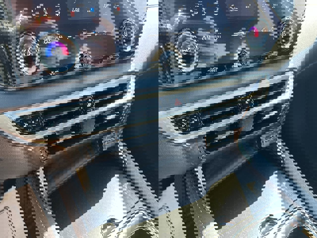 Used 2023 Lexus RX 350 Premium Plus w/ Cold Area Package image 28