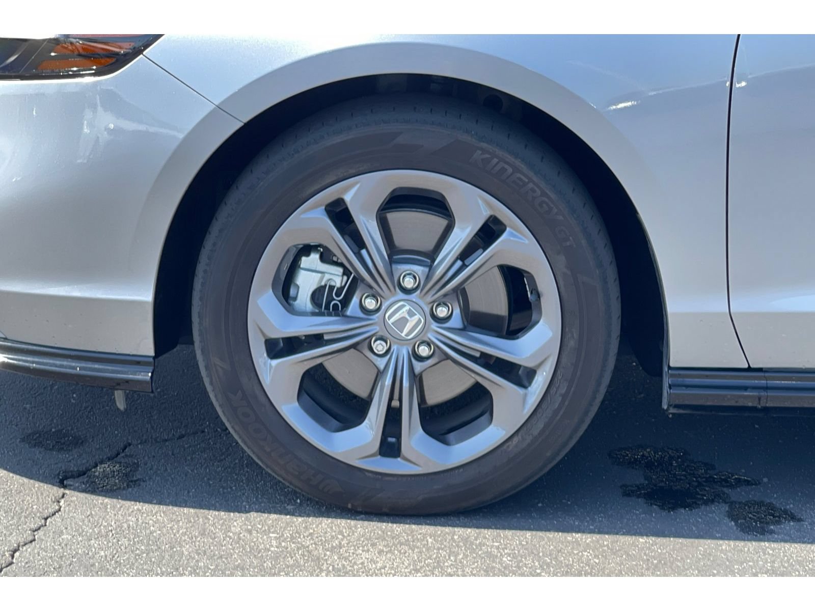 Used 2025 Honda Accord EX-L image 10