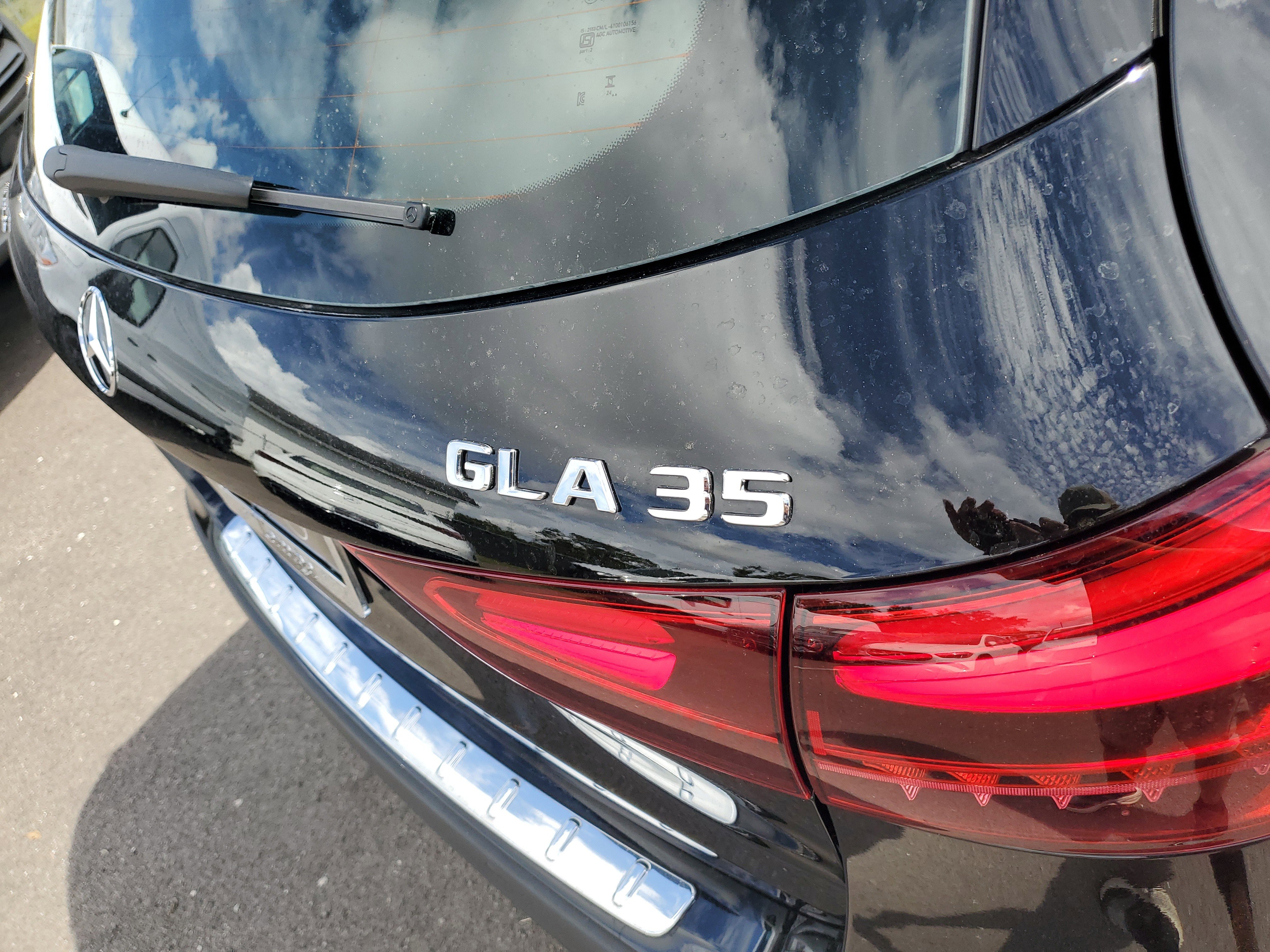 Certified 2025 Mercedes-Benz GLA 35 AMG 4MATIC image 5