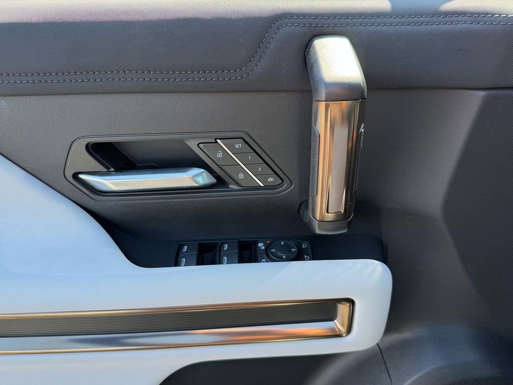 Used 2024 GMC Hummer EV 3X w/ Omega Edition image 11