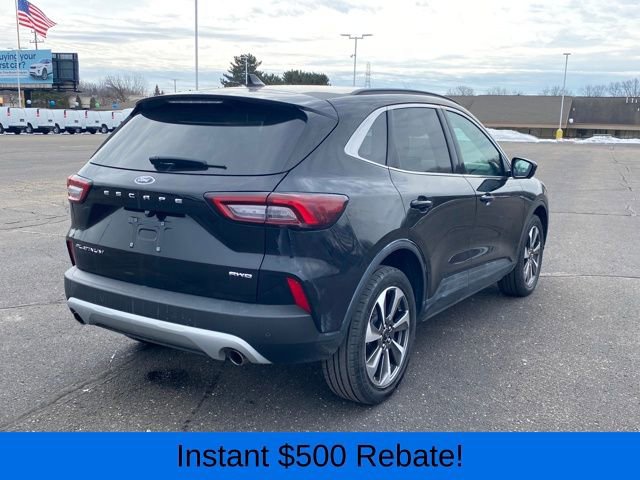 Used 2023 Ford Escape Platinum image 3
