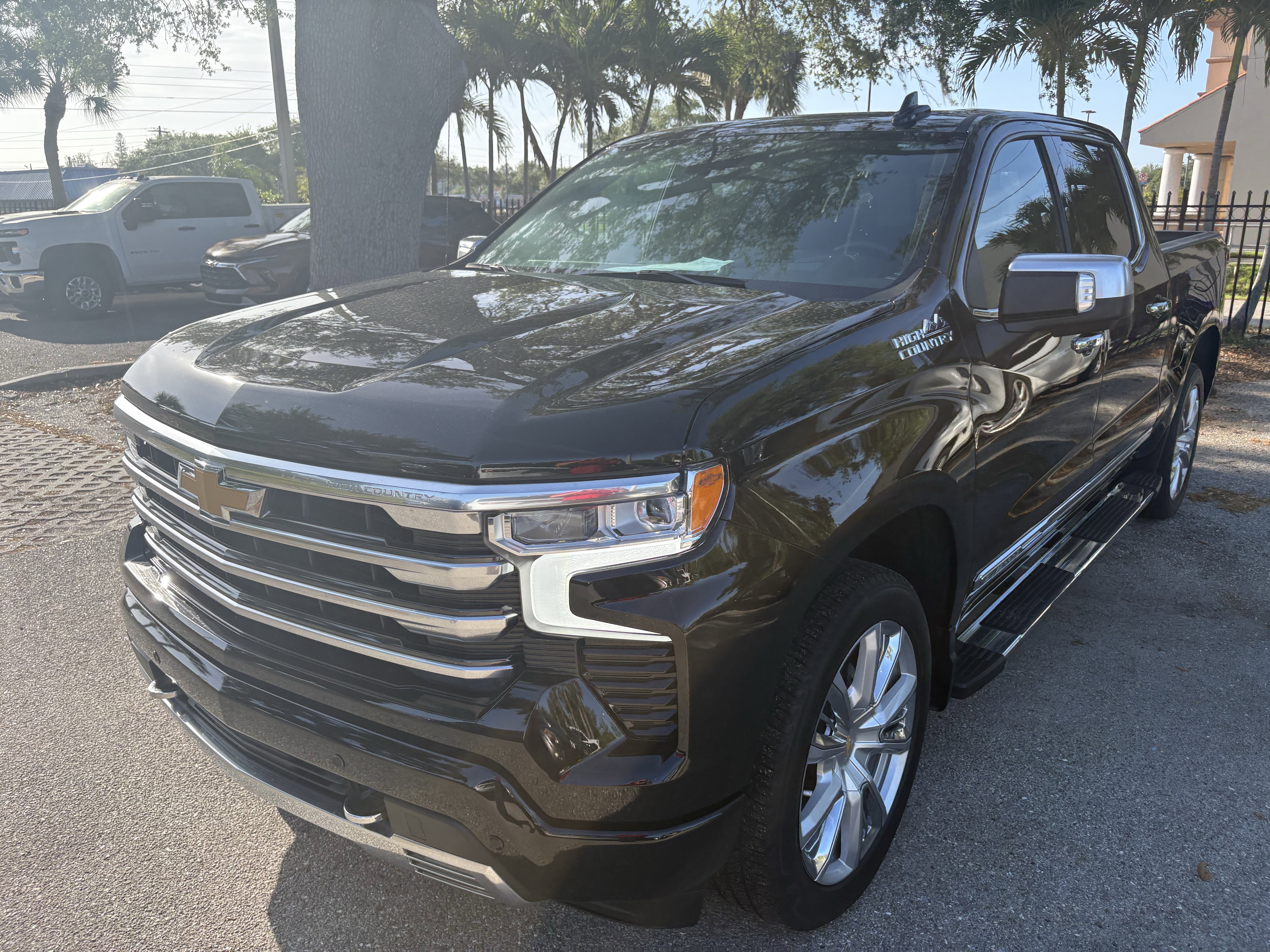 Certified 2024 Chevrolet Silverado 1500 High Country w/ High Country Premium Package image 3