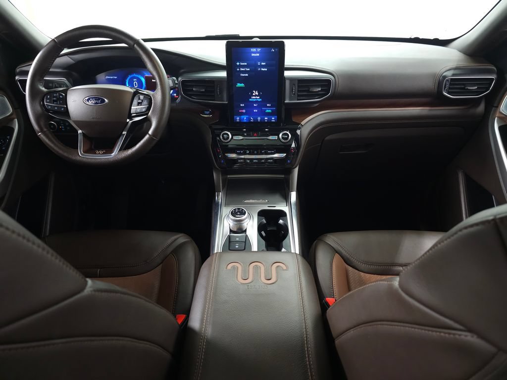 Used 2023 Ford Explorer King Ranch w/ Technology Package AWD/4WD image 14