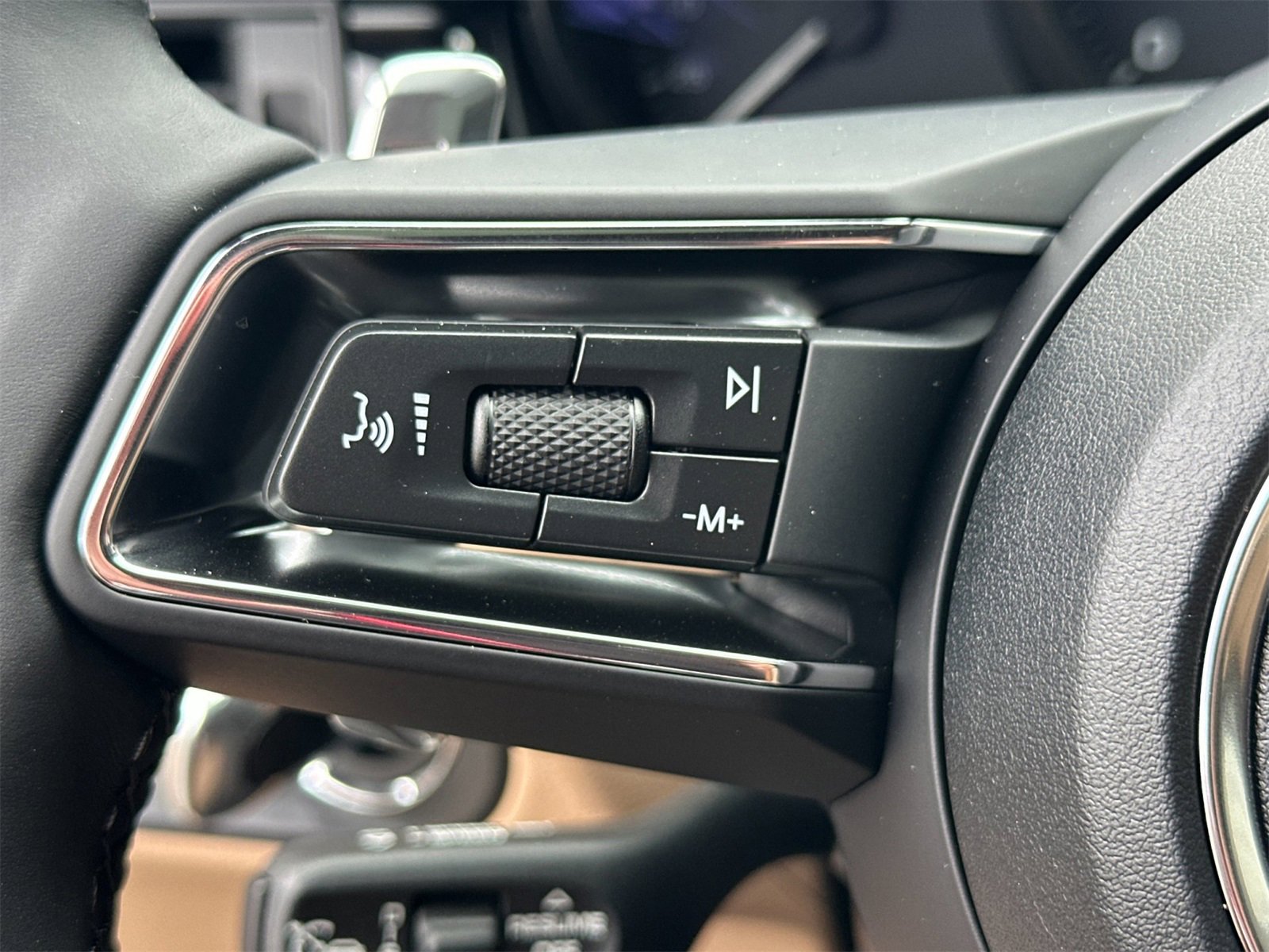 New 2026 Porsche Macan image 27