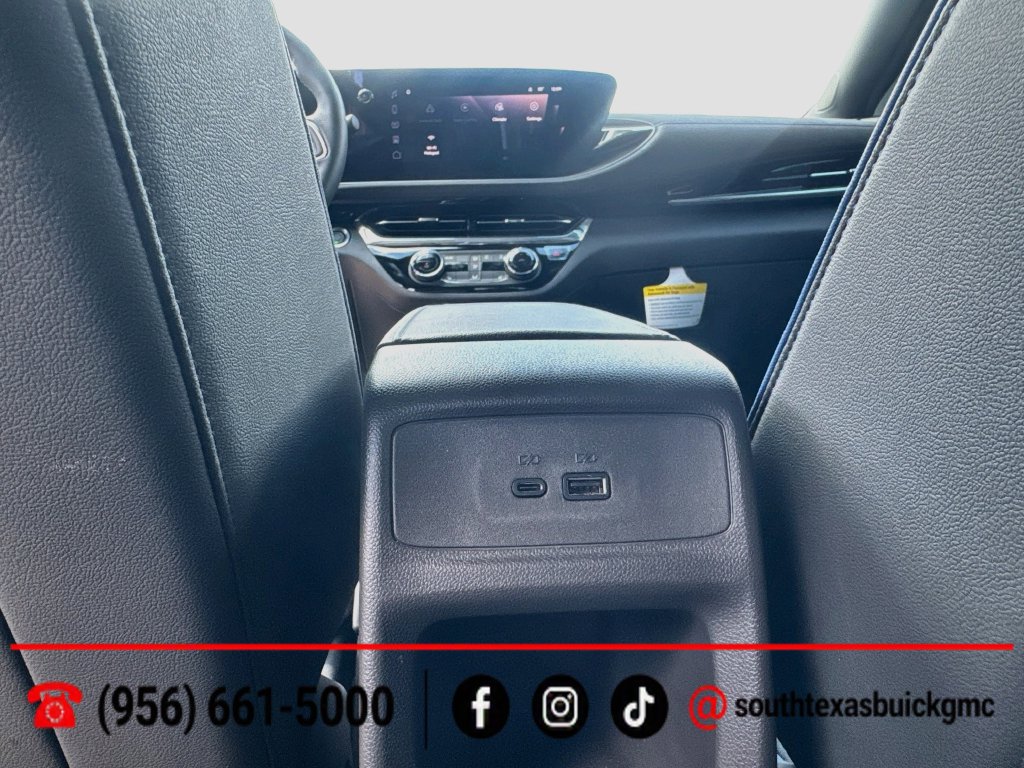 Used 2026 Buick Envista Sport Touring w/ Convenience I Package FWD image 23