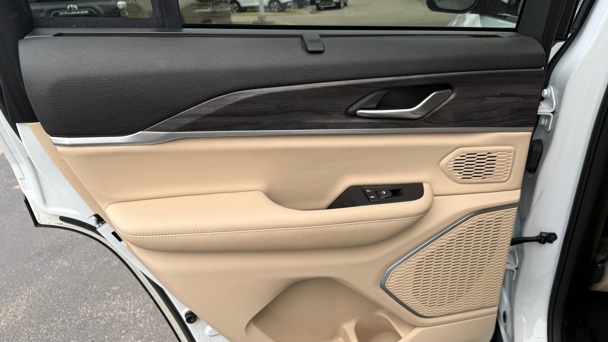 Used 2022 Jeep Grand Cherokee Limited 4xe w/ Luxury Tech Group II image 22