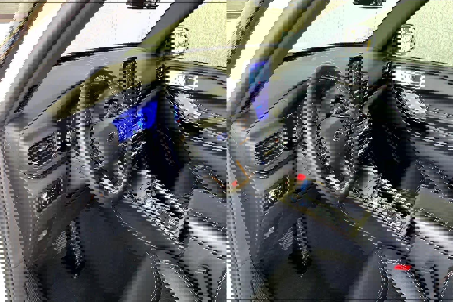 Used 2023 Ford Explorer ST w/ Equipment Group 401A AWD/4WD image 18