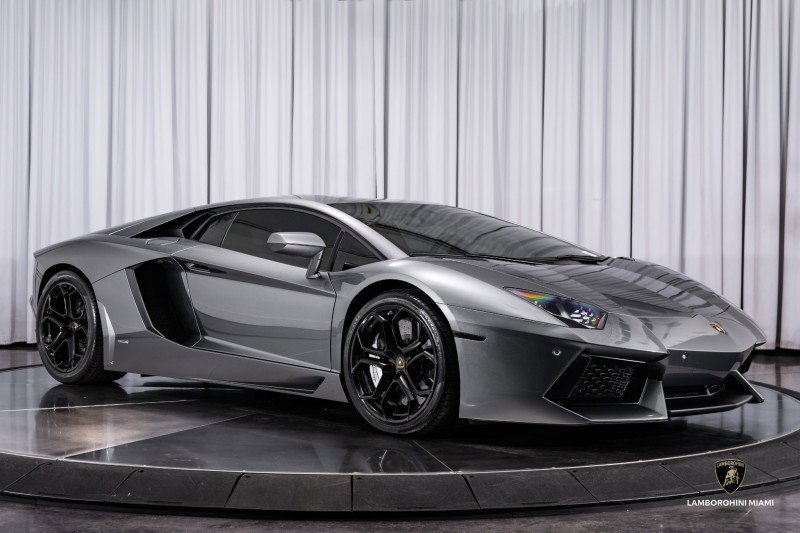 Used 2012 Lamborghini Aventador LP 700-4 image 30
