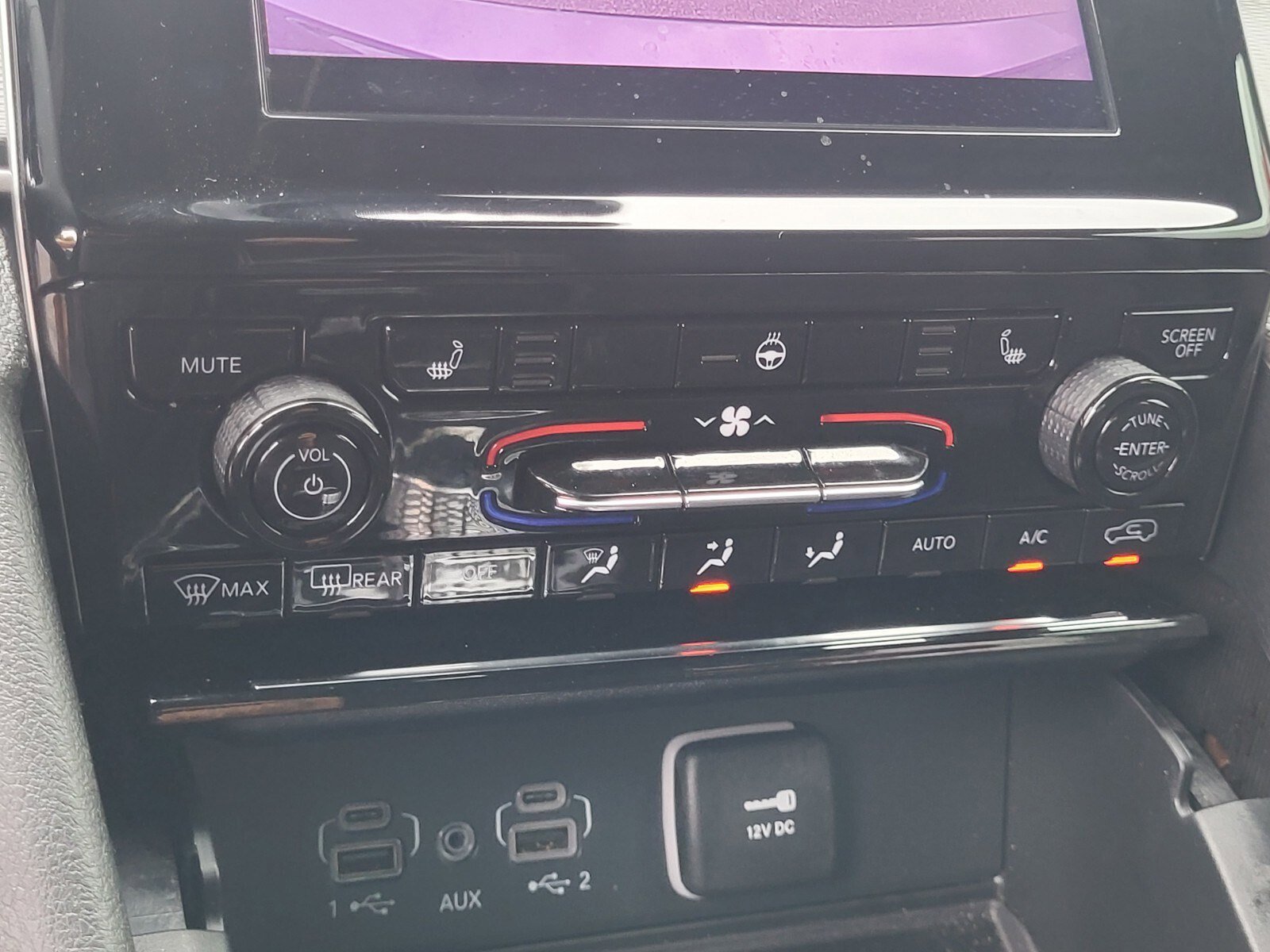 Used 2025 Jeep Grand Cherokee L Laredo w/ Luxury Tech Group I image 22