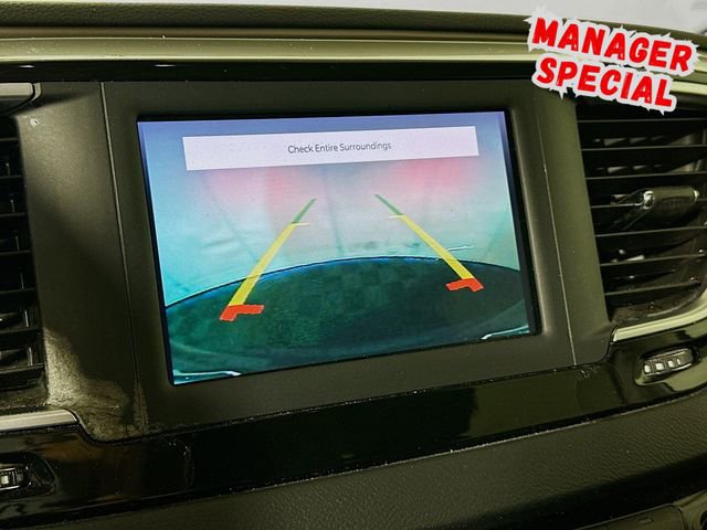 Used 2022 Chrysler Voyager LX FWD image 16