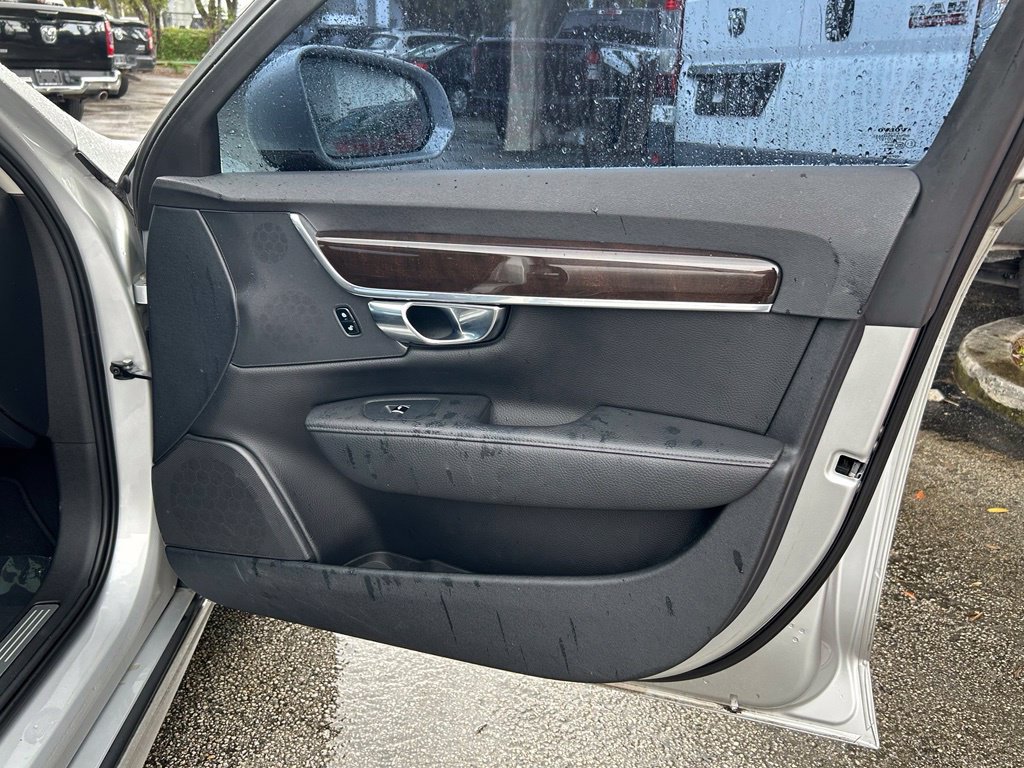 Used 2019 Volvo S90 T5 Momentum AWD/4WD image 29